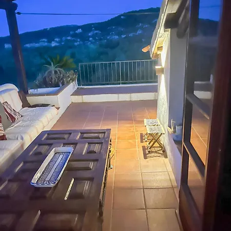 Romantic 21 Apartment